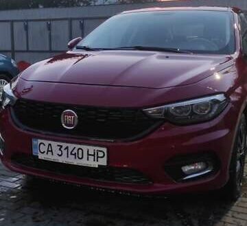 Красный Фиат Типо, объемом двигателя 1.37 л и пробегом 122 тыс. км за 10500 $, фото 1 на Automoto.ua