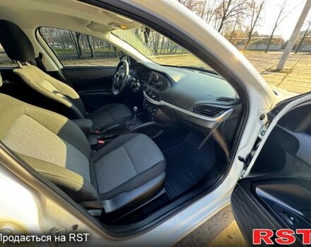 Фиат Типо, объемом двигателя 1.4 л и пробегом 28 тыс. км за 10500 $, фото 5 на Automoto.ua