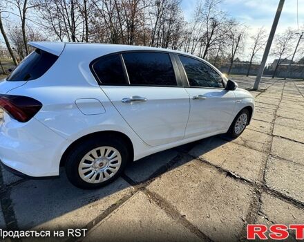 Фиат Типо, объемом двигателя 1.4 л и пробегом 28 тыс. км за 10500 $, фото 7 на Automoto.ua