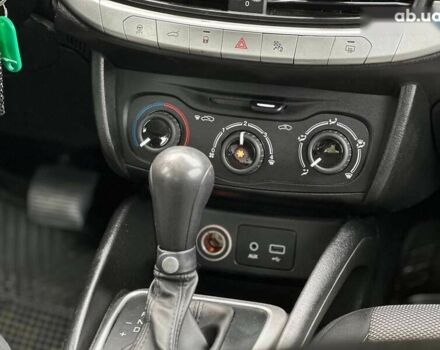 Фиат Типо, объемом двигателя 1.6 л и пробегом 72 тыс. км за 9190 $, фото 13 на Automoto.ua