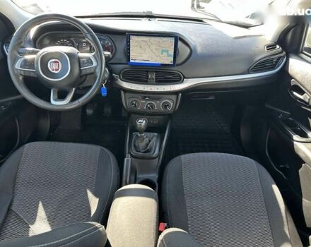 Фиат Типо, объемом двигателя 1.4 л и пробегом 78 тыс. км за 9490 $, фото 26 на Automoto.ua