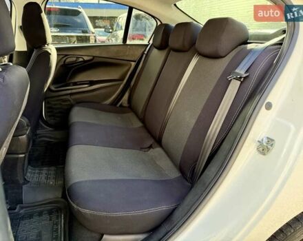 Фиат Типо, объемом двигателя 1.37 л и пробегом 140 тыс. км за 8700 $, фото 8 на Automoto.ua