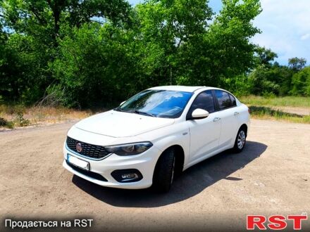 Фиат Типо, объемом двигателя 1.4 л и пробегом 100 тыс. км за 8500 $, фото 1 на Automoto.ua