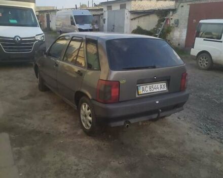 Серый Фиат Типо, объемом двигателя 1.4 л и пробегом 300 тыс. км за 1500 $, фото 1 на Automoto.ua