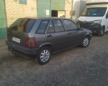 Серый Фиат Типо, объемом двигателя 1.4 л и пробегом 300 тыс. км за 1500 $, фото 2 на Automoto.ua