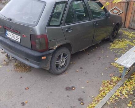 Фиат Типо 1990 в Кривом Роге на Automoto.ua Серый Фиат Типо, объемом двигателя 1.6 л и пробегом 176 тыс. км за 357 $, фото 3 на Automoto.ua