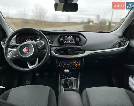 Сірий Фіат Тіпо, об'ємом двигуна 1.37 л та пробігом 89 тис. км за 12000 $, фото 24 на Automoto.ua