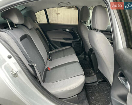 Сірий Фіат Тіпо, об'ємом двигуна 1.6 л та пробігом 155 тис. км за 8290 $, фото 13 на Automoto.ua