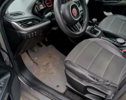 Серый Фиат Типо, объемом двигателя 1.37 л и пробегом 95 тыс. км за 9500 $, фото 3 на Automoto.ua
