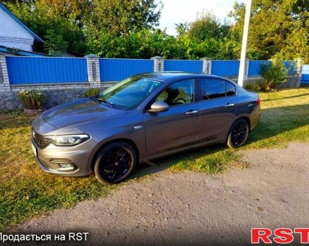 Серый Фиат Типо, объемом двигателя 1.4 л и пробегом 78 тыс. км за 9500 $, фото 1 на Automoto.ua