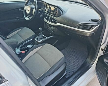 Серый Фиат Типо, объемом двигателя 0 л и пробегом 153 тыс. км за 9000 $, фото 12 на Automoto.ua