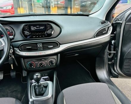 Серый Фиат Типо, объемом двигателя 0 л и пробегом 93 тыс. км за 8900 $, фото 19 на Automoto.ua