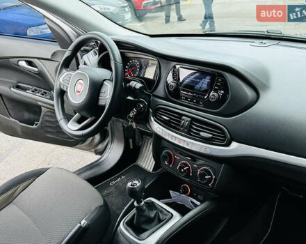 Серый Фиат Типо, объемом двигателя 1.4 л и пробегом 93 тыс. км за 8900 $, фото 31 на Automoto.ua