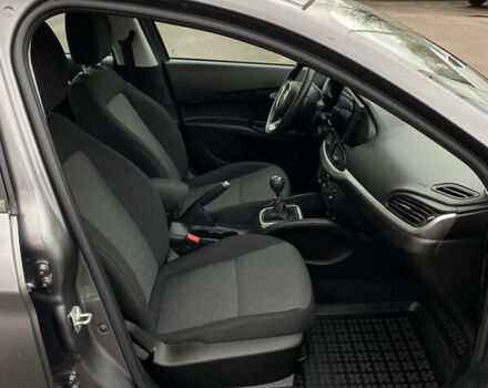 Серый Фиат Типо, объемом двигателя 1.37 л и пробегом 30 тыс. км за 9800 $, фото 41 на Automoto.ua