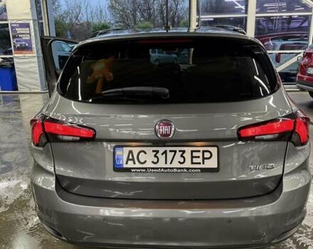 Сірий Фіат Тіпо, об'ємом двигуна 1.6 л та пробігом 243 тис. км за 10999 $, фото 4 на Automoto.ua
