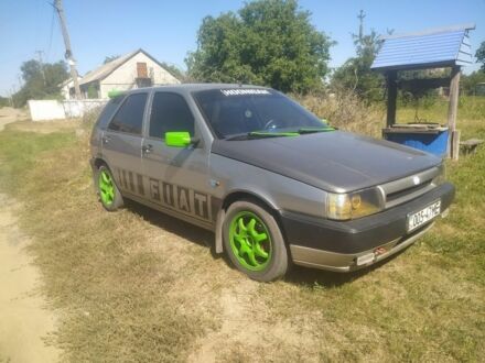Сірий Фіат Тіпо, об'ємом двигуна 0 л та пробігом 237 тис. км за 1501 $, фото 1 на Automoto.ua