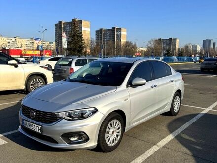 Фиат Типо 2016 в Киеве на Automoto.ua Серый Фиат Типо, объемом двигателя 1.6 л и пробегом 153 тыс. км за 8600 $, фото 1 на Automoto.ua