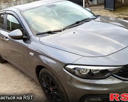 Серый Фиат Типо, объемом двигателя 1.4 л и пробегом 9900 тыс. км за 8500 $, фото 1 на Automoto.ua