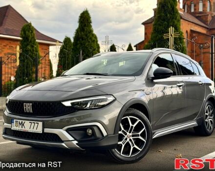 Сірий Фіат Тіпо, об'ємом двигуна 1 л та пробігом 28 тис. км за 12500 $, фото 1 на Automoto.ua
