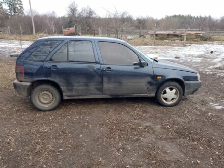 Фиат Типо 1989 в Шостке на Automoto.ua Синий Фиат Типо, объемом двигателя 1.6 л и пробегом 300 тыс. км за 600 $, фото 1 на Automoto.ua