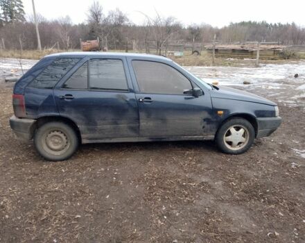 Фиат Типо 1989 в Шостке на Automoto.ua Синий Фиат Типо, объемом двигателя 1.6 л и пробегом 300 тыс. км за 600 $, фото 1 на Automoto.ua