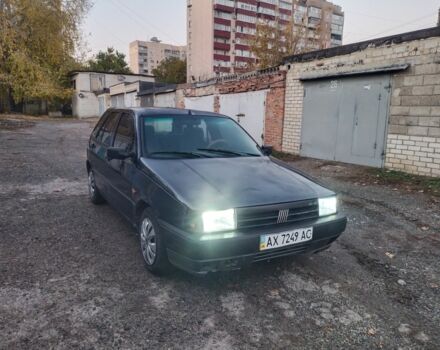 Синий Фиат Типо, объемом двигателя 1.8 л и пробегом 200 тыс. км за 800 $, фото 1 на Automoto.ua