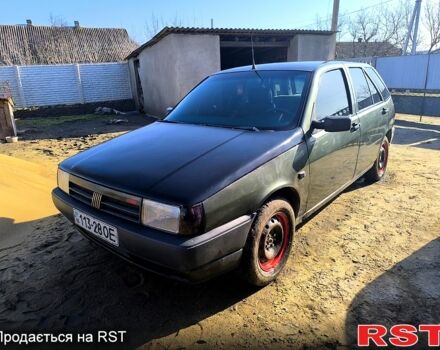 Зеленый Фиат Типо, объемом двигателя 1.6 л и пробегом 200 тыс. км за 900 $, фото 1 на Automoto.ua