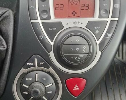 Білий Фіат Улісе, об'ємом двигуна 2.18 л та пробігом 305 тис. км за 7000 $, фото 33 на Automoto.ua
