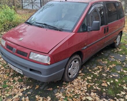 Красный Фиат Улиси, объемом двигателя 2 л и пробегом 360 тыс. км за 2000 $, фото 1 на Automoto.ua