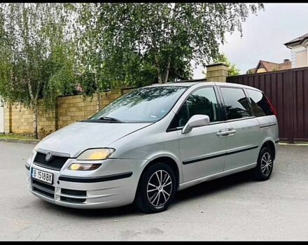 Серый Фиат Улиси, объемом двигателя 0 л и пробегом 189 тыс. км за 2250 $, фото 2 на Automoto.ua