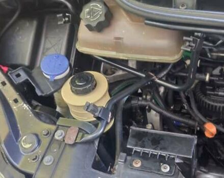 Серый Фиат Улиси, объемом двигателя 2.2 л и пробегом 320 тыс. км за 4000 $, фото 5 на Automoto.ua