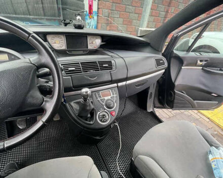 Серый Фиат Улиси, объемом двигателя 2.18 л и пробегом 260 тыс. км за 5900 $, фото 17 на Automoto.ua