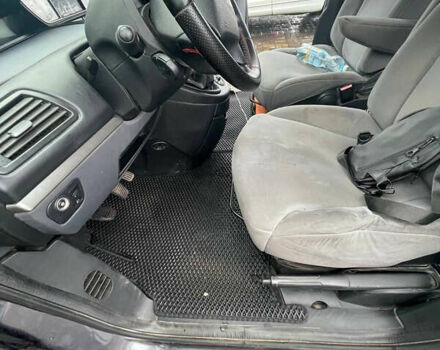 Серый Фиат Улиси, объемом двигателя 2.18 л и пробегом 260 тыс. км за 5900 $, фото 15 на Automoto.ua