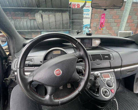 Серый Фиат Улиси, объемом двигателя 2.18 л и пробегом 260 тыс. км за 5900 $, фото 14 на Automoto.ua