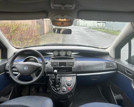 Синий Фиат Улиси, объемом двигателя 2 л и пробегом 180 тыс. км за 3650 $, фото 12 на Automoto.ua