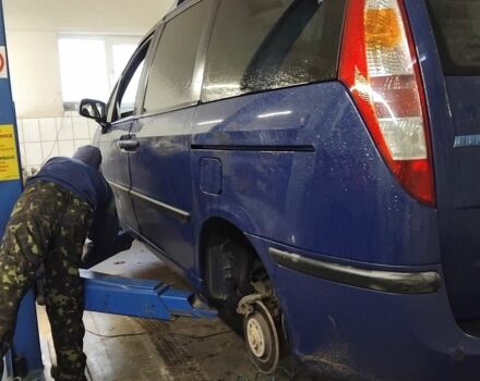 Синий Фиат Улиси, объемом двигателя 2 л и пробегом 268 тыс. км за 4800 $, фото 1 на Automoto.ua