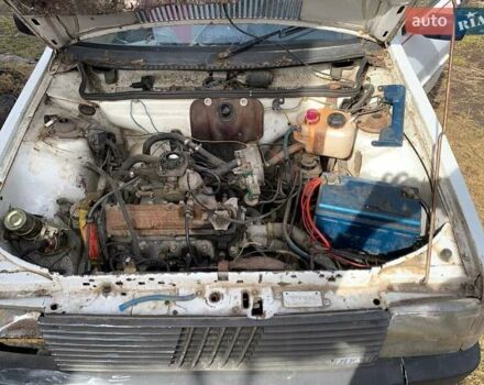 Білий Фіат Уно, об'ємом двигуна 1.3 л та пробігом 242 тис. км за 450 $, фото 5 на Automoto.ua