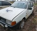 Белый Фиат Уно, объемом двигателя 1.2 л и пробегом 170 тыс. км за 260 $, фото 1 на Automoto.ua