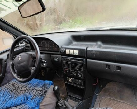 Белый Фиат Уно, объемом двигателя 1.2 л и пробегом 170 тыс. км за 260 $, фото 6 на Automoto.ua