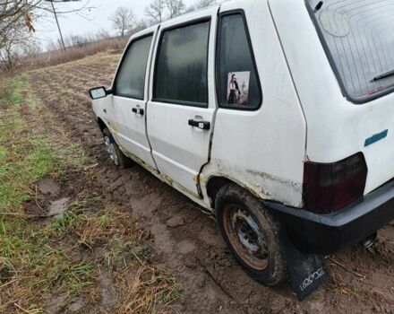 Белый Фиат Уно, объемом двигателя 1.2 л и пробегом 170 тыс. км за 260 $, фото 3 на Automoto.ua
