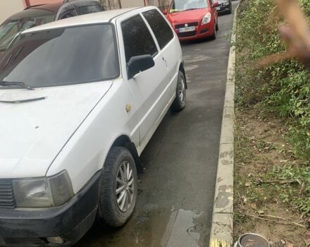 Белый Фиат Уно, объемом двигателя 1.3 л и пробегом 255 тыс. км за 1020 $, фото 4 на Automoto.ua