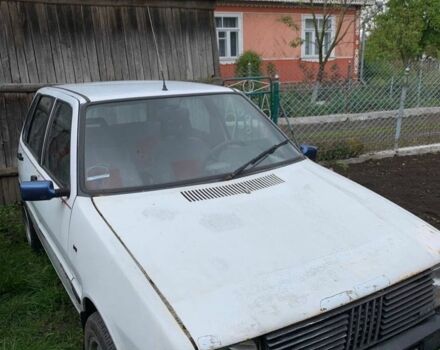 Фиат Уно 1986 в Ровно на Automoto.ua Белый Фиат Уно, объемом двигателя 1.3 л и пробегом 242 тыс. км за 450 $, фото 1 на Automoto.ua