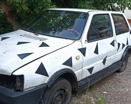Белый Фиат Уно, объемом двигателя 1 л и пробегом 3 тыс. км за 73 $, фото 1 на Automoto.ua