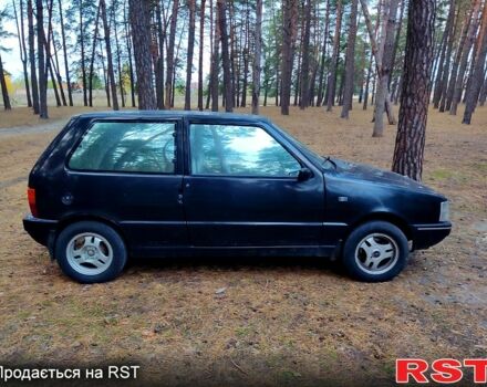 Черный Фиат Уно, объемом двигателя 10 л и пробегом 368 тыс. км за 1250 $, фото 4 на Automoto.ua