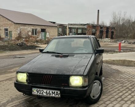 Чорний Фіат Уно, об'ємом двигуна 1.3 л та пробігом 259 тис. км за 381 $, фото 2 на Automoto.ua