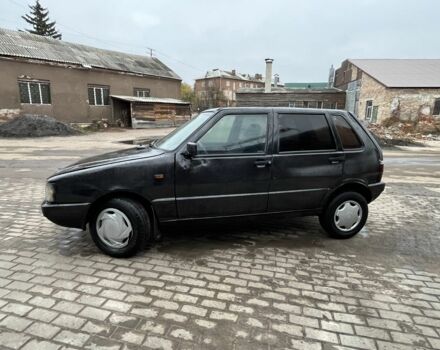 Чорний Фіат Уно, об'ємом двигуна 1.3 л та пробігом 259 тис. км за 381 $, фото 3 на Automoto.ua
