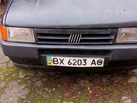 Фіат Уно 1994 у Хмельницькому на Automoto.ua Чорний Фіат Уно, об'ємом двигуна 11 л та пробігом 360 тис. км за 800 $, фото 1 на Automoto.ua