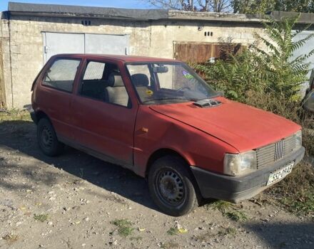 Фиат Уно 1985 в Днепре (Днепропетровске) на Automoto.ua Красный Фиат Уно, объемом двигателя 1 л и пробегом 184 тыс. км за 199 $, фото 2 на Automoto.ua