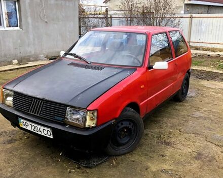Красный Фиат Уно, объемом двигателя 1.3 л и пробегом 0 тыс. км за 600 $, фото 2 на Automoto.ua