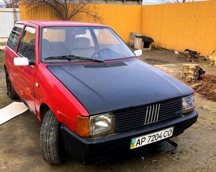 Красный Фиат Уно, объемом двигателя 1.3 л и пробегом 0 тыс. км за 600 $, фото 1 на Automoto.ua
